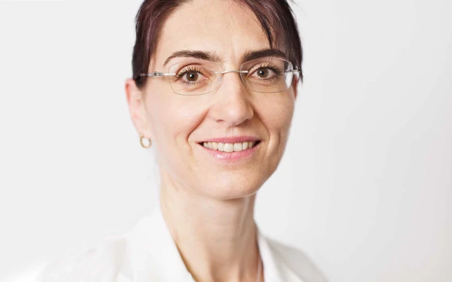 Prof. Nicole Ochsenbein-Kölble
